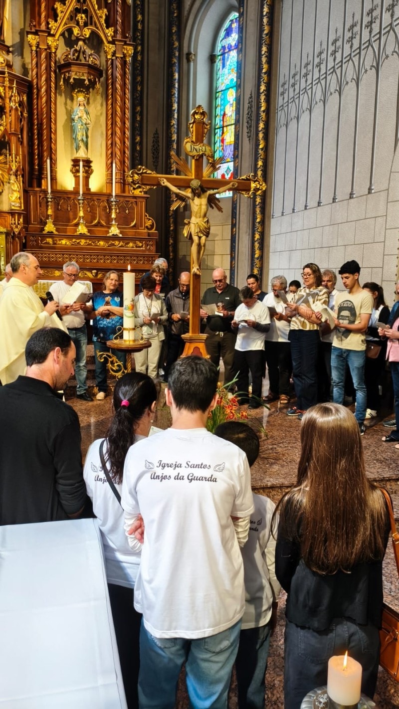 Paróquia Cristo Operário realiza sua peregrinação até a Catedral celebrando o Jubileu da Esperança